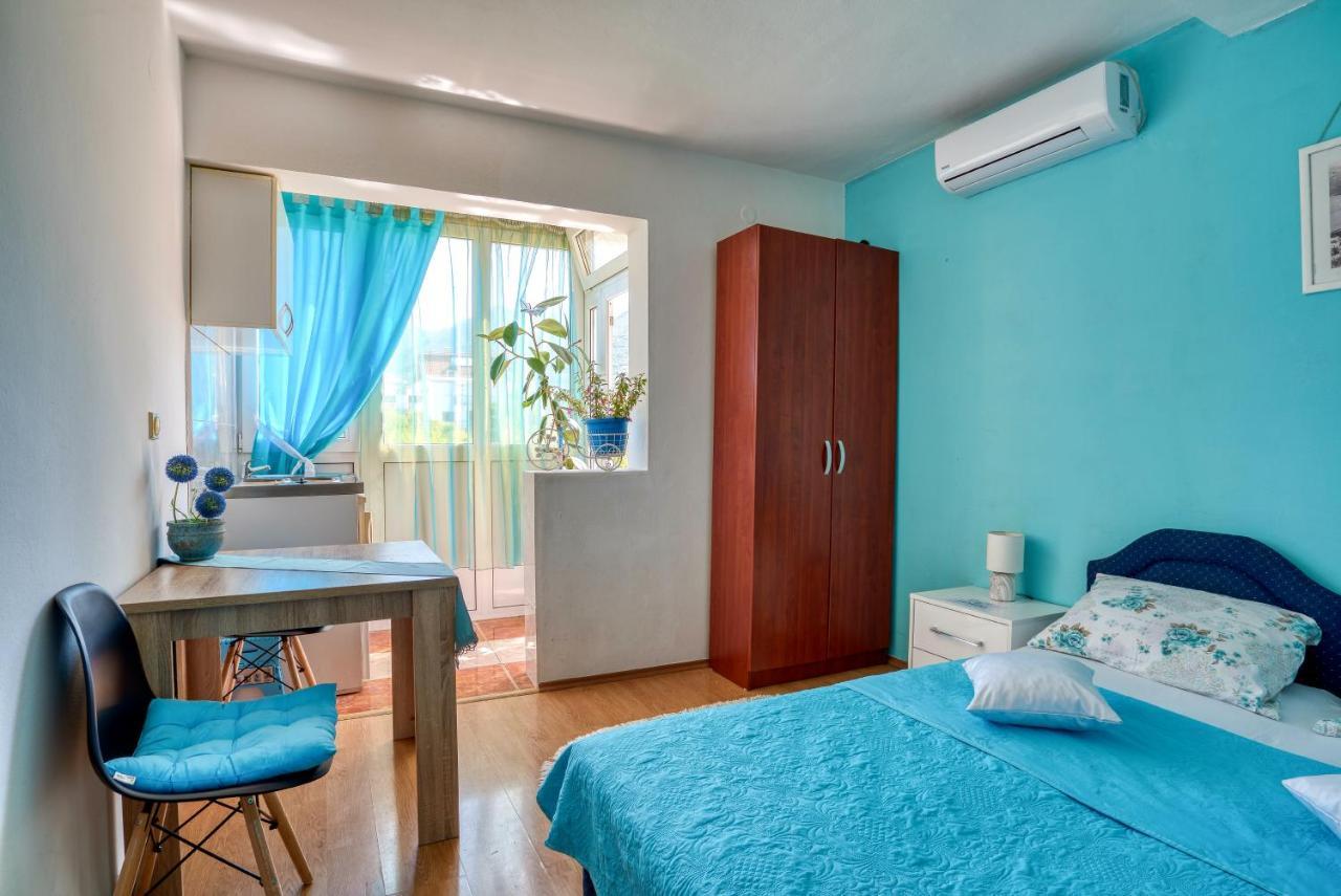 Apartments Suster บาร์ ภายนอก รูปภาพ