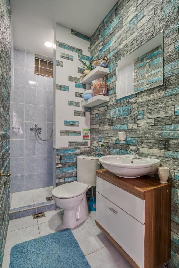 Apartments Suster บาร์ ภายนอก รูปภาพ