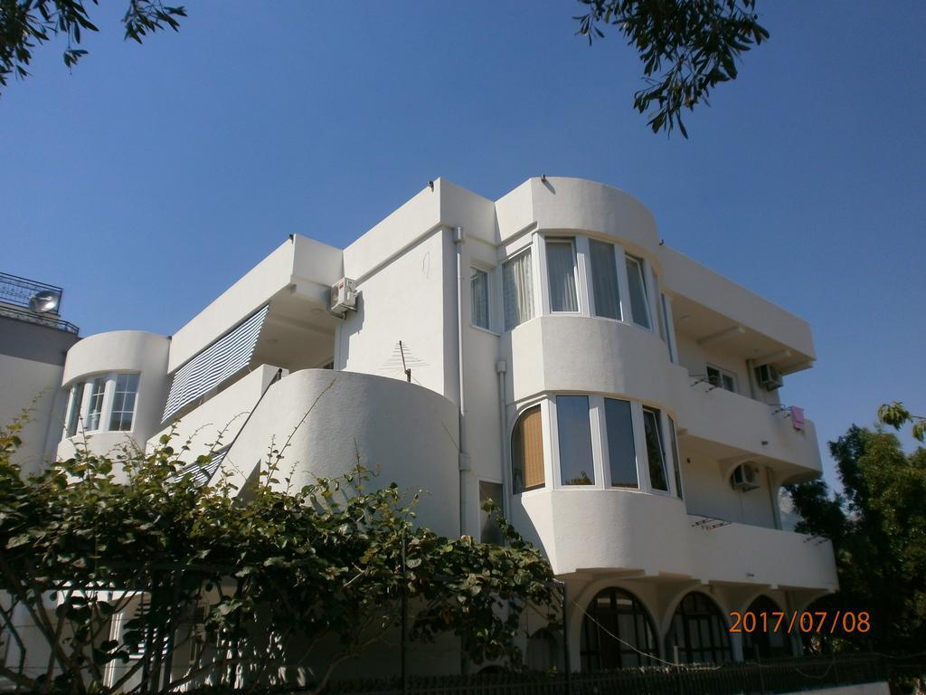 Apartments Suster บาร์ ภายนอก รูปภาพ