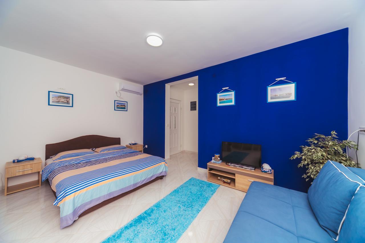 Apartments Suster บาร์ ภายนอก รูปภาพ