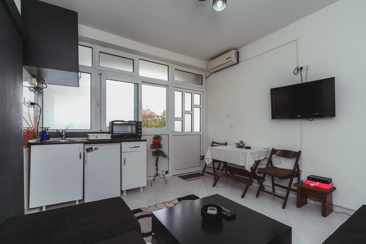 Apartments Suster บาร์ ภายนอก รูปภาพ