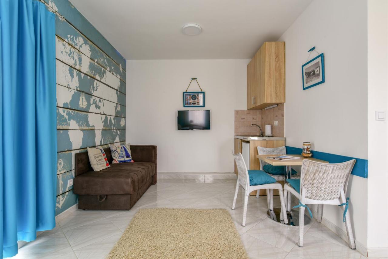 Apartments Suster บาร์ ภายนอก รูปภาพ